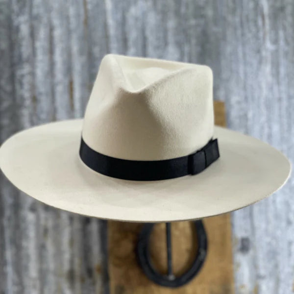 Fedora | White